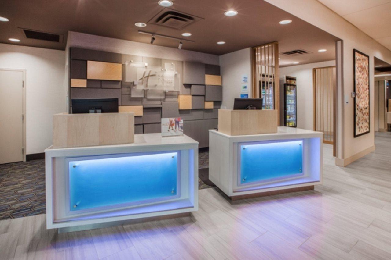 Holiday Inn Express & Suites - Cedar Springs - Grand Rapids N By Ihg Exterior foto